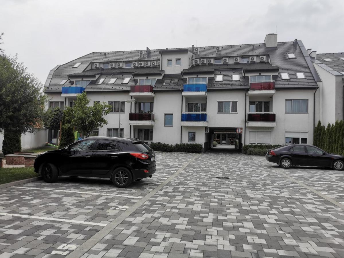 Szabo Apartman Sárvár Zewnętrze zdjęcie