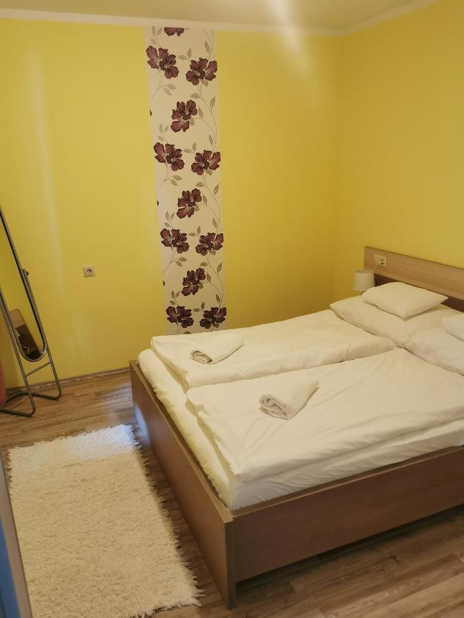 Szabo Apartman Sárvár Zewnętrze zdjęcie