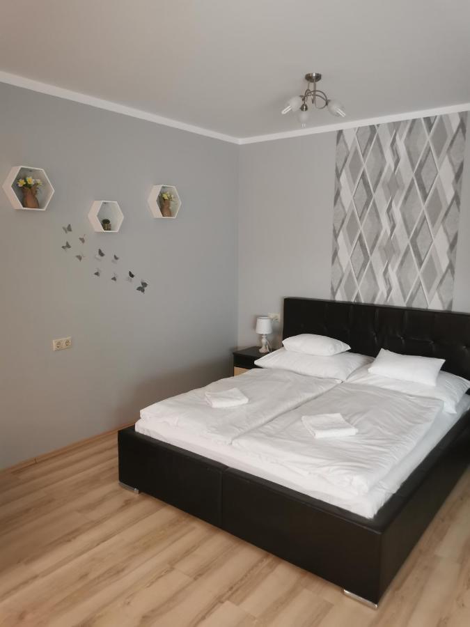 Szabo Apartman Sárvár Zewnętrze zdjęcie